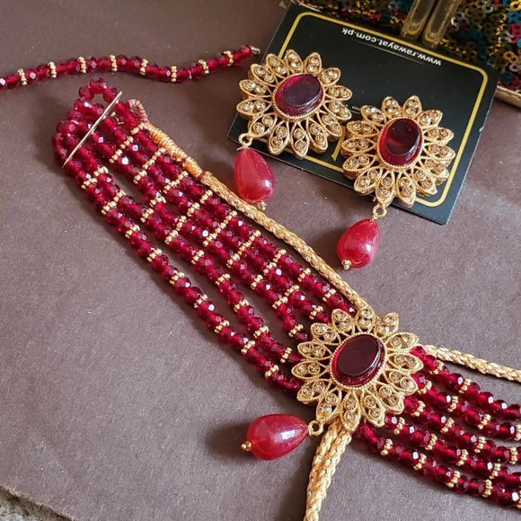 Pakistani crystal choker set - Picture 4 of 6